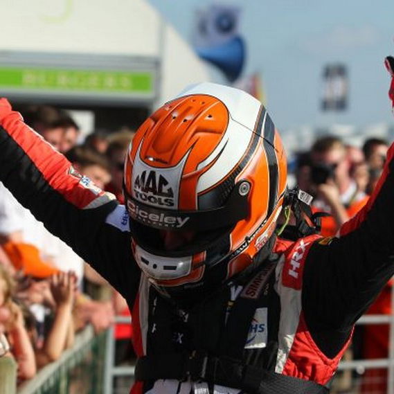 Morgan takes first BTCC win since 2018